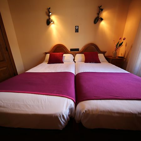 Alda Casco Antiguo Hotel เลออน ภายนอก รูปภาพ